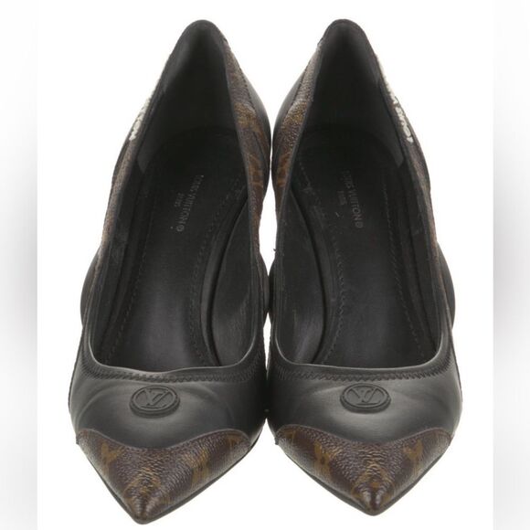 Louis Vuitton Monogram Heel - Picture 2 of 5